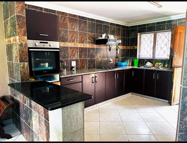 3 BEDROOM HOUSE FOR SALE IN BELLAIR